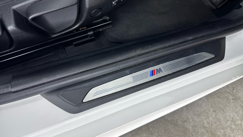 BMW 1 Series 118i [1.5] M Sport Shadow Edition 5dr Petrol Hatchback